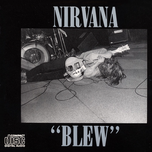 美女把尿口扒开让男人添
