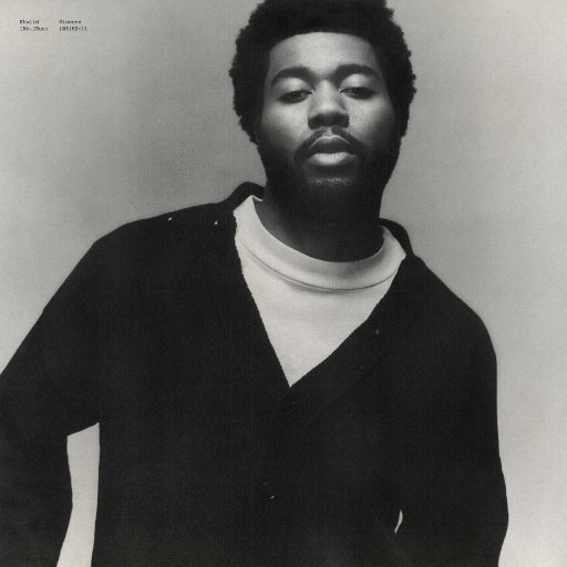 美女把尿口扒开让男人添
